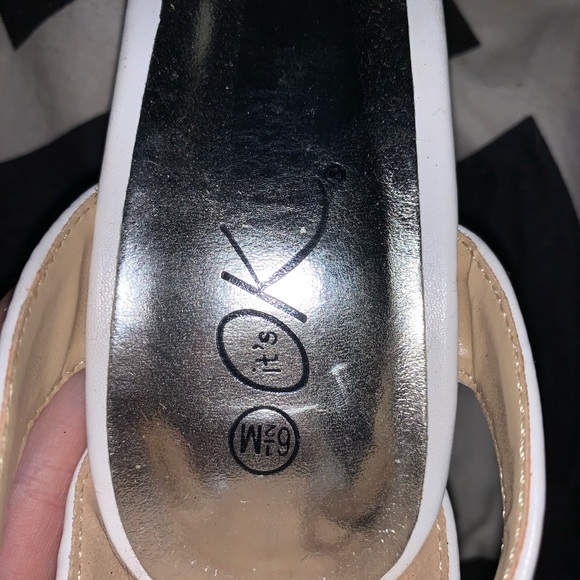 Heels - Picture 2 of 2